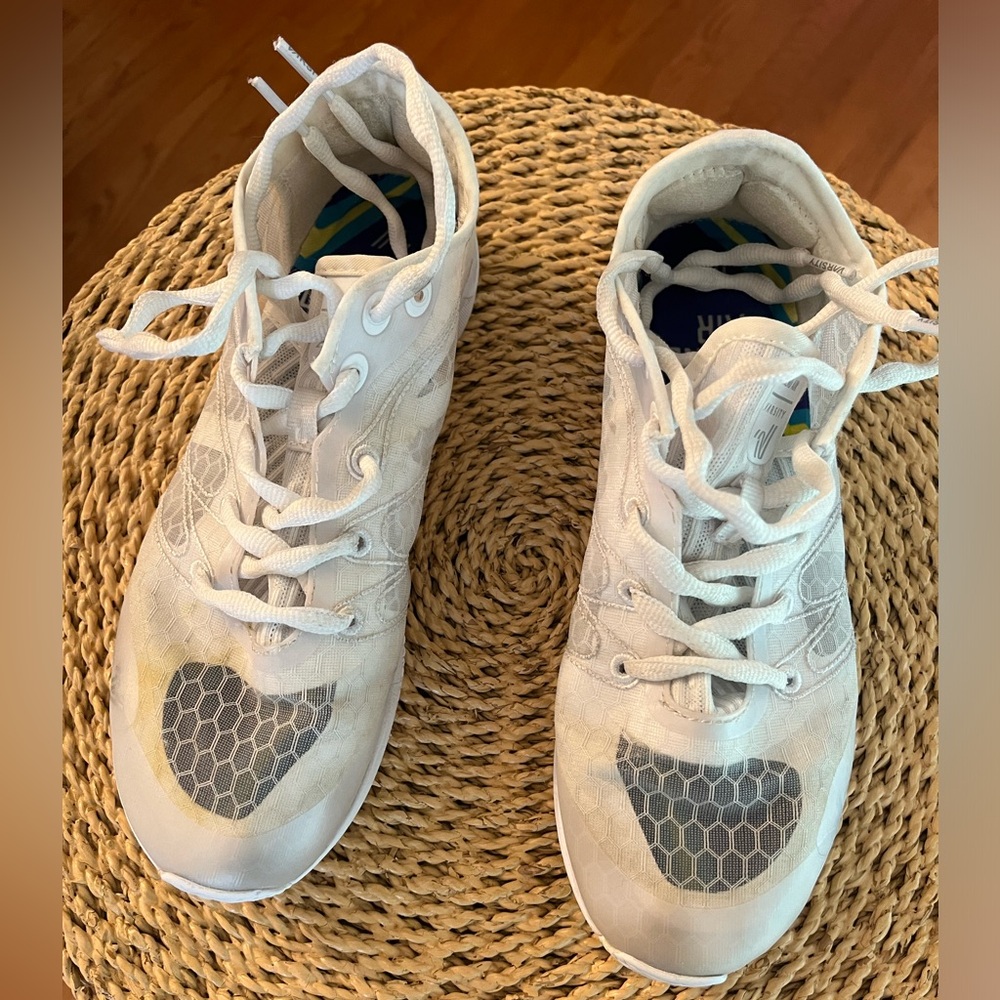 Varsity Ascend Air shoes